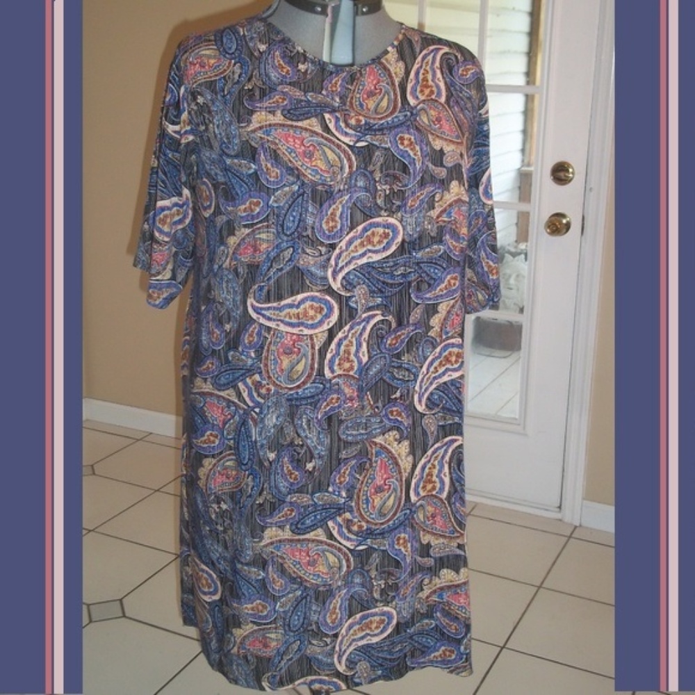 Classy Paisley Patterned Sophisticated Shift Dress